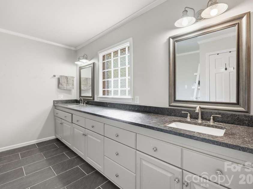 209 Frontier Circle, China Grove, NC 28023.  MLS# CAR4330628, YatesRealty ID 24471. Primary Bathroom
