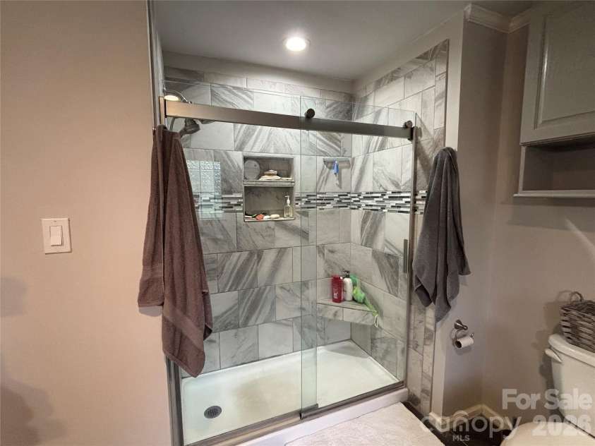 209 Frontier Circle, China Grove, NC 28023.  MLS# CAR4330628, YatesRealty ID 24471. Primary Bathroom - Tile Shower