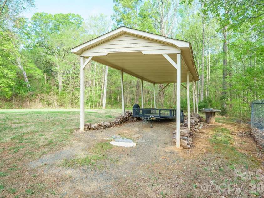 209 Frontier Circle, China Grove, NC 28023.  MLS# CAR4330628, YatesRealty ID 24471. Storage Space