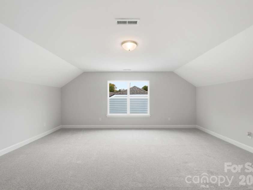 13123 Foxberry Road, Charlotte, NC 28213.  MLS# CAR4373503, YatesRealty ID 24472. 3rd level bonus room