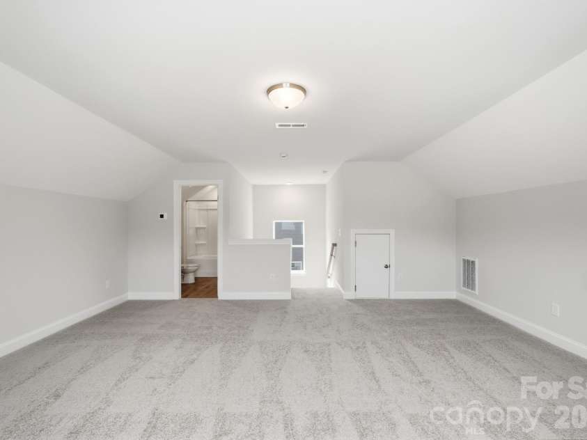 13123 Foxberry Road, Charlotte, NC 28213.  MLS# CAR4373503, YatesRealty ID 24472. 3rd level bonus room