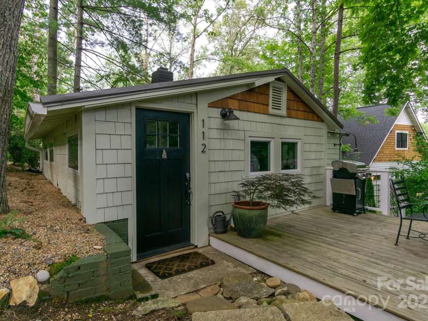 112 Byrd Road, Black Mountain, NC 28711.  MLS# CAR4277663, YatesRealty ID 24473. 