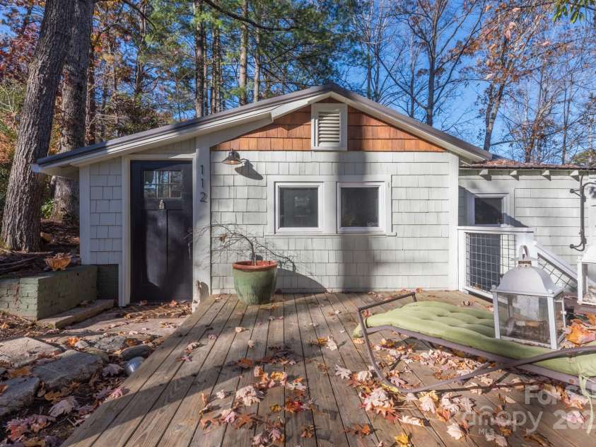 112 Byrd Road, Black Mountain, NC 28711.  MLS# CAR4277663, YatesRealty ID 24473. 