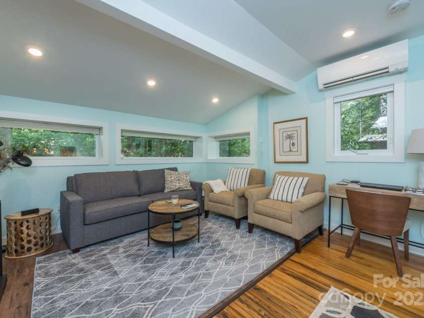 112 Byrd Road, Black Mountain, NC 28711.  MLS# CAR4277663, YatesRealty ID 24473. 