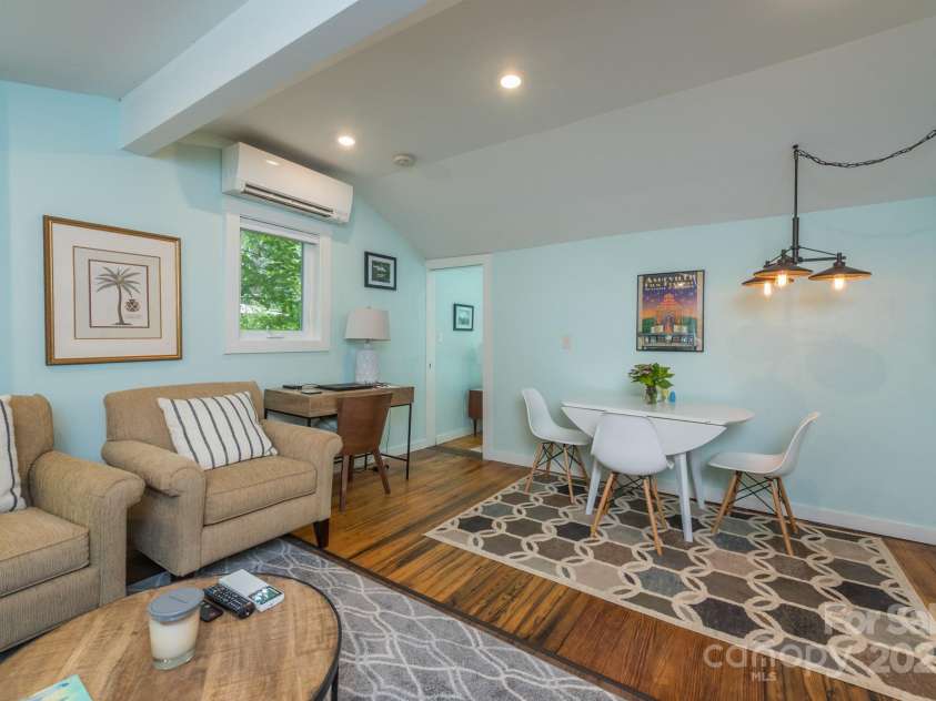 112 Byrd Road, Black Mountain, NC 28711.  MLS# CAR4277663, YatesRealty ID 24473. 