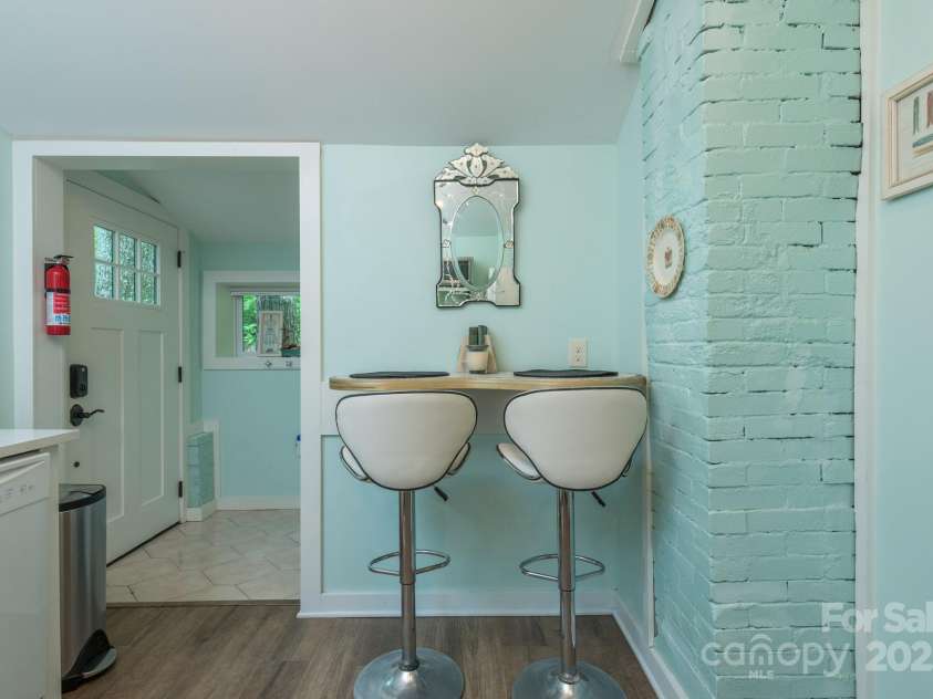 112 Byrd Road, Black Mountain, NC 28711.  MLS# CAR4277663, YatesRealty ID 24473. 