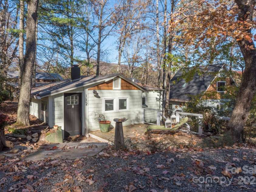 112 Byrd Road, Black Mountain, NC 28711.  MLS# CAR4277663, YatesRealty ID 24473. 