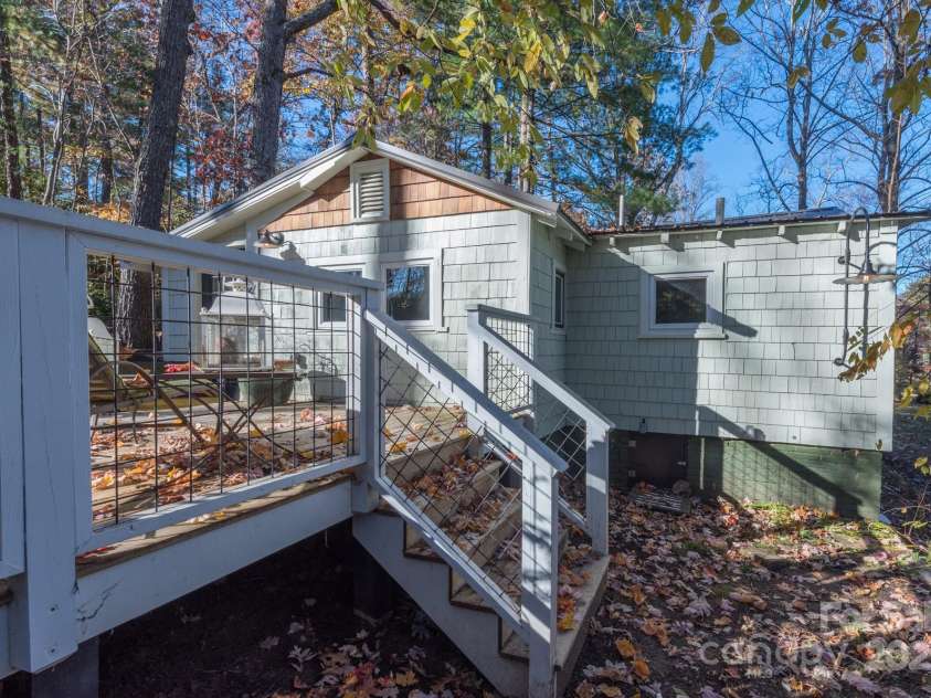 112 Byrd Road, Black Mountain, NC 28711.  MLS# CAR4277663, YatesRealty ID 24473. 