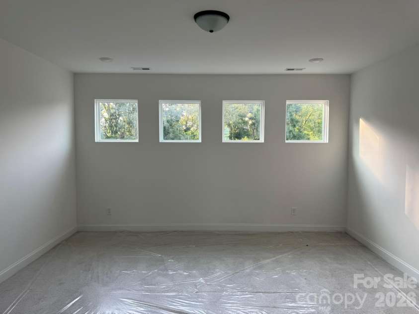 7001 Bil-Mar Drive, Harrisburg, NC 28075.  MLS# CAR4376666, YatesRealty ID 24474. Loft