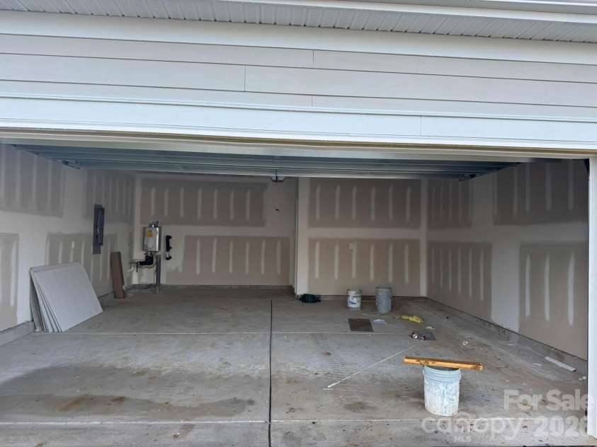7001 Bil-Mar Drive, Harrisburg, NC 28075.  MLS# CAR4376666, YatesRealty ID 24474. Two Car Garage