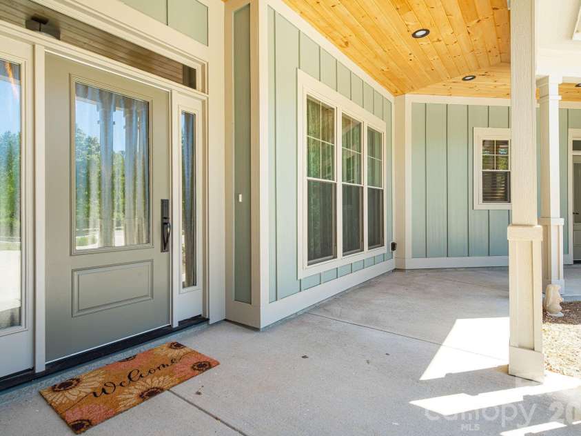 30 Shipman Parkway, Flat Rock, NC 28731.  MLS# CAR4384469, YatesRealty ID 24475. 