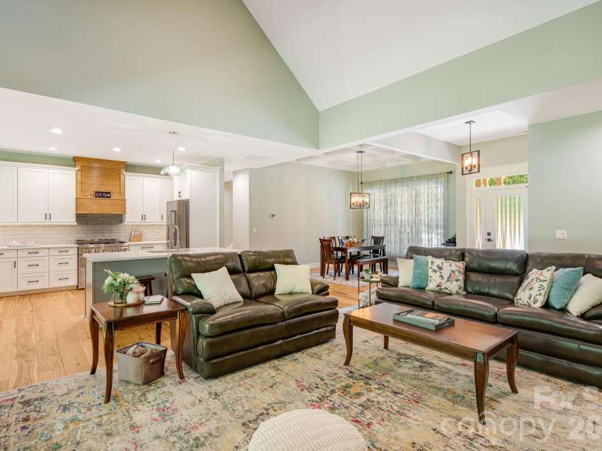 30 Shipman Parkway, Flat Rock, NC 28731.  MLS# CAR4384469, YatesRealty ID 24475. 