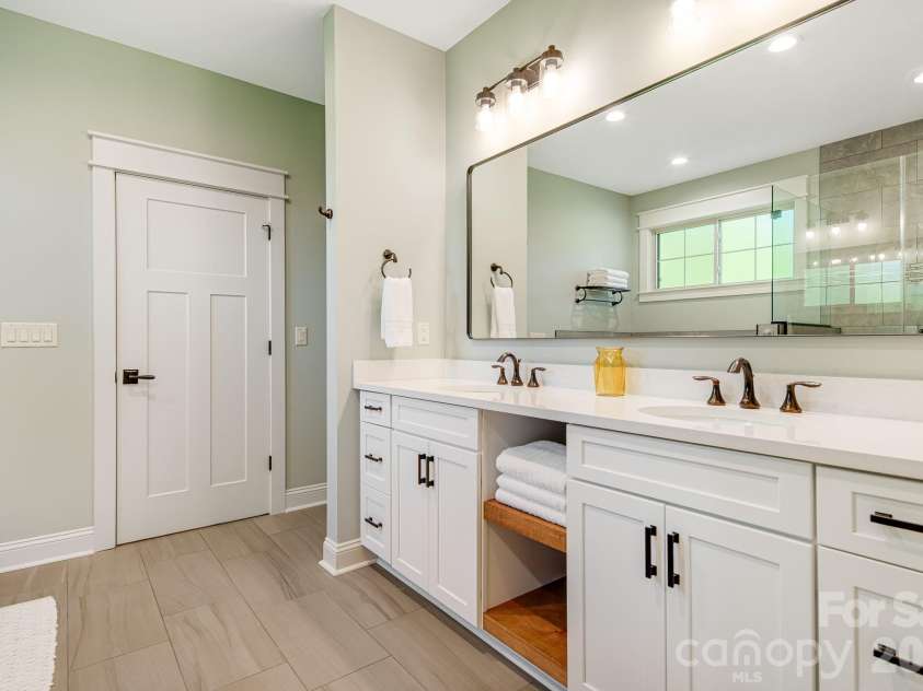 30 Shipman Parkway, Flat Rock, NC 28731.  MLS# CAR4384469, YatesRealty ID 24475. 