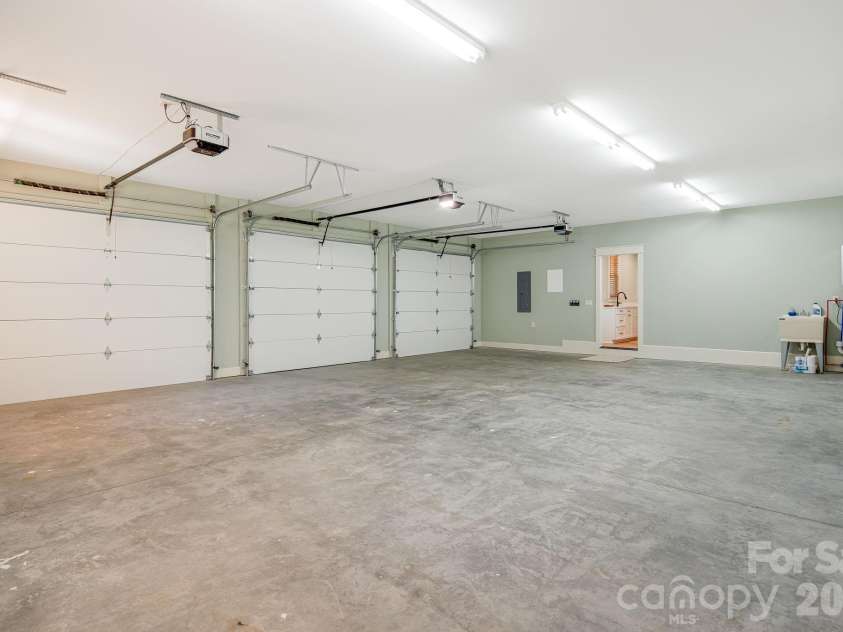 30 Shipman Parkway, Flat Rock, NC 28731.  MLS# CAR4384469, YatesRealty ID 24475. 