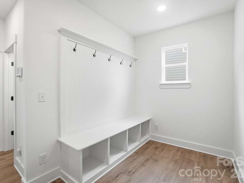 1367 Knob Creek Drive, Gastonia, NC 28054.  MLS# CAR4326656, YatesRealty ID 24477. Drop Zone