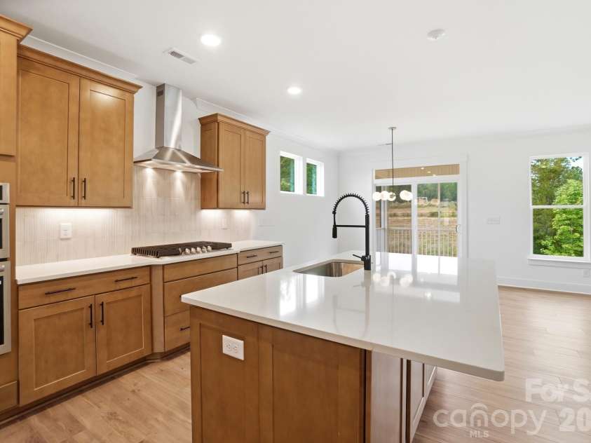 1367 Knob Creek Drive, Gastonia, NC 28054.  MLS# CAR4326656, YatesRealty ID 24477. Kitchen