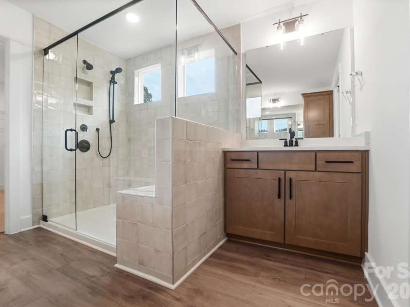 1367 Knob Creek Drive, Gastonia, NC 28054.  MLS# CAR4326656, YatesRealty ID 24477. Primary Bathroom