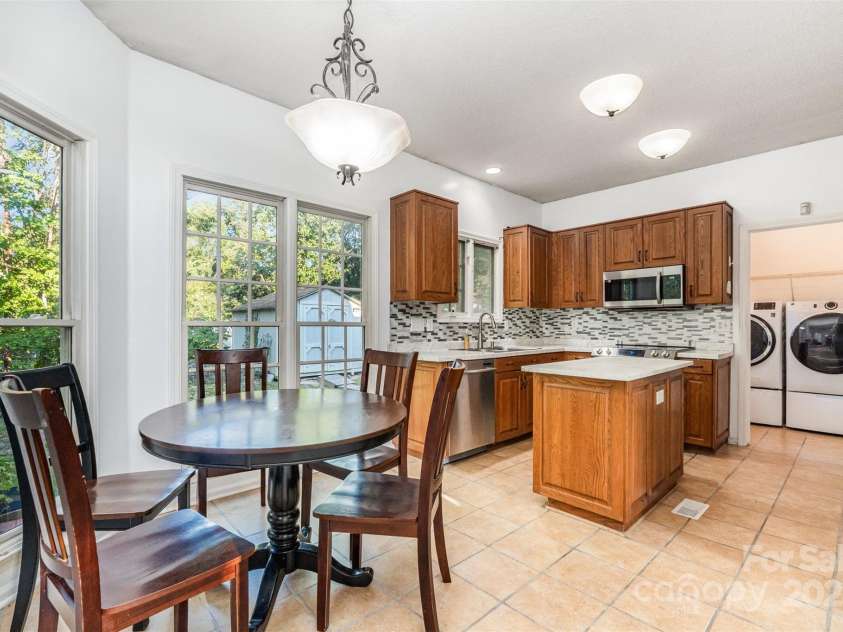 10912 Partridge Cross Lane, Charlotte, NC 28214.  MLS# CAR4303529, YatesRealty ID 2448. 