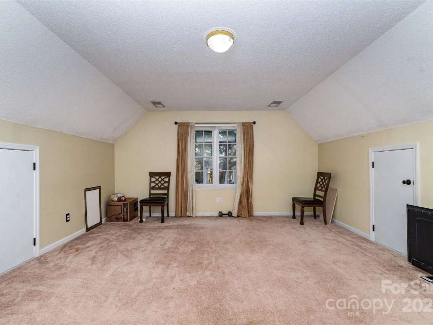 10912 Partridge Cross Lane, Charlotte, NC 28214.  MLS# CAR4303529, YatesRealty ID 2448. 