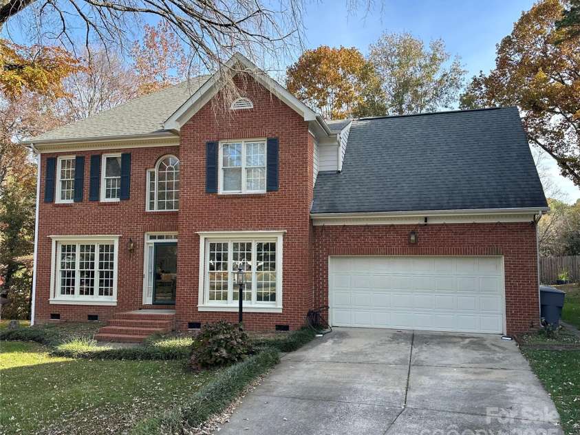 10912 Partridge Cross Lane, Charlotte, NC 28214.  MLS# CAR4303529, YatesRealty ID 2448. 