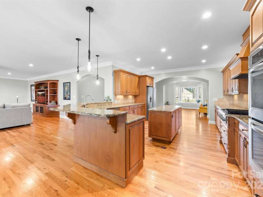 148 Castle Drive, Mooresville, NC 28117.  MLS# CAR4220201, YatesRealty ID 2448. 