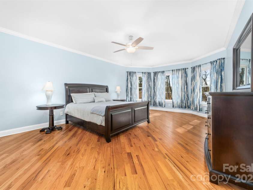 148 Castle Drive, Mooresville, NC 28117.  MLS# CAR4220201, YatesRealty ID 2448. Primary bedroom
