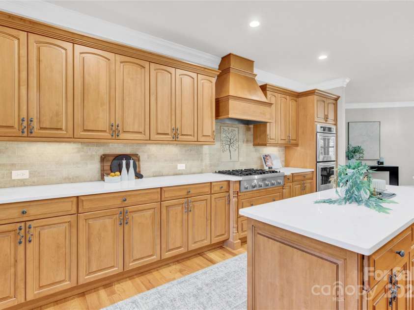 148 Castle Drive, Mooresville, NC 28117.  MLS# CAR4312890, YatesRealty ID 2448. 