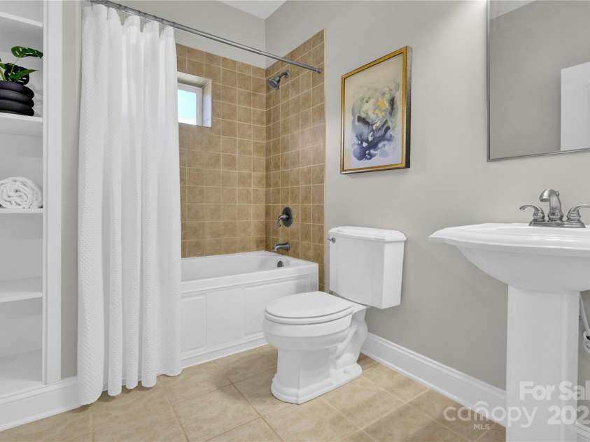 148 Castle Drive, Mooresville, NC 28117.  MLS# CAR4312890, YatesRealty ID 2448. 