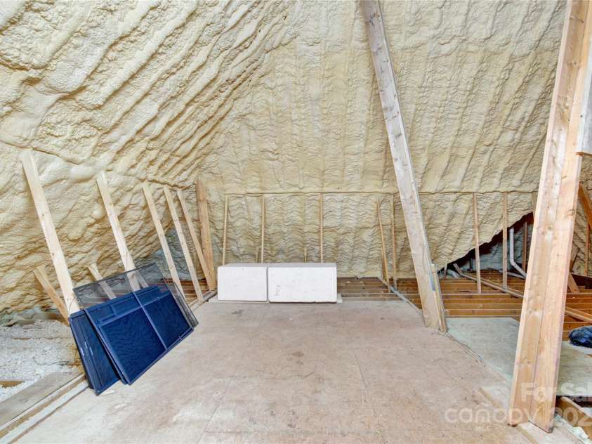 148 Castle Drive, Mooresville, NC 28117.  MLS# CAR4312890, YatesRealty ID 2448. 