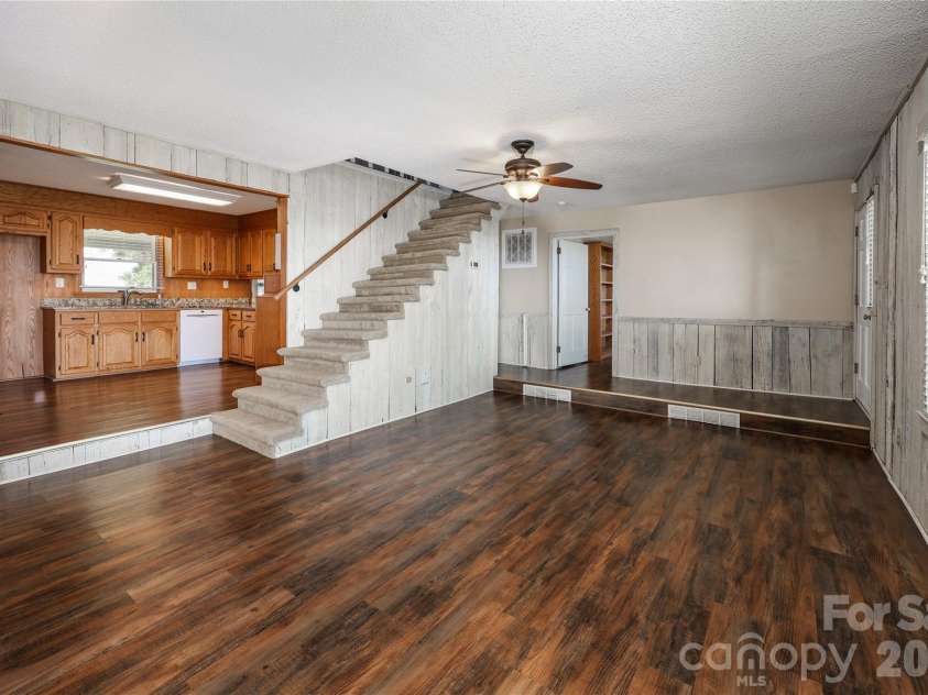 6350 Roscoe Road, Denton, NC 27239.  MLS# CAR4393192, YatesRealty ID 2448. 