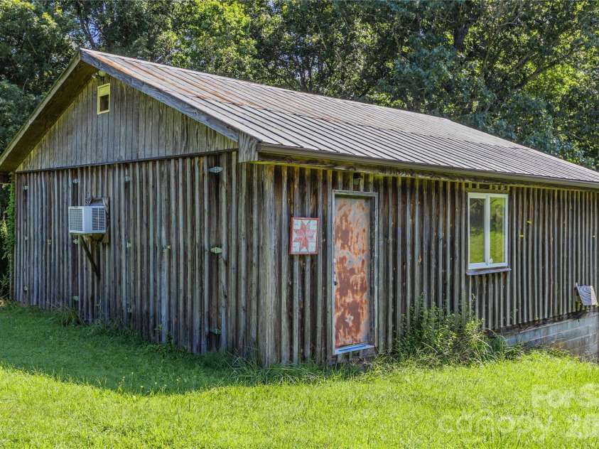 6350 Roscoe Road, Denton, NC 27239.  MLS# CAR4393192, YatesRealty ID 2448. Heated and cooled workshop