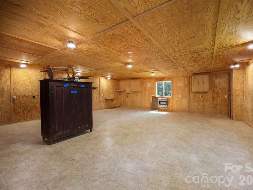 6350 Roscoe Road, Denton, NC 27239.  MLS# CAR4393192, YatesRealty ID 2448. Inside of workshop