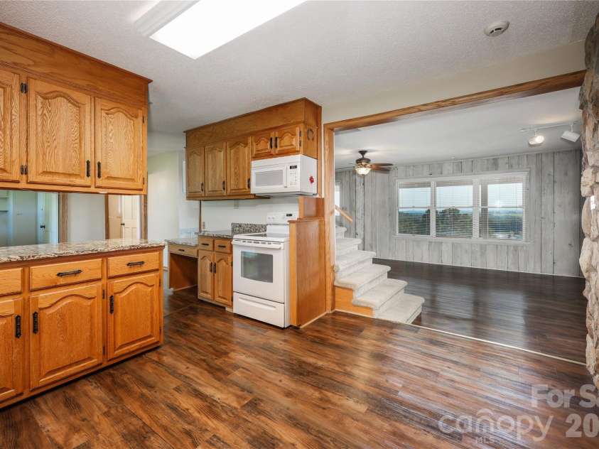 6350 Roscoe Road, Denton, NC 27239.  MLS# CAR4393192, YatesRealty ID 2448. Kitchen with under the cabinets lighting