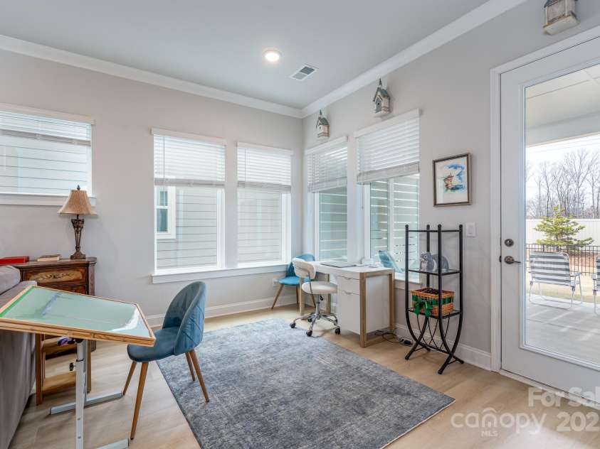 1038 Idyllic Lane, Waxhaw, NC 28173.  MLS# CAR4331673, YatesRealty ID 24480. Flex or Sitting Area