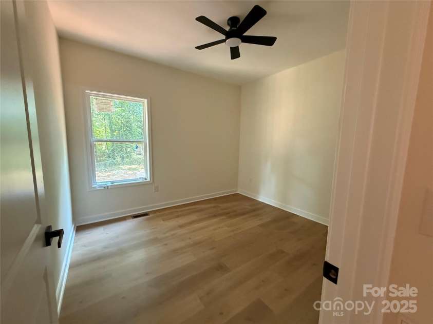 613 3rd Street Place, Conover, NC 28613.  MLS# CAR4279021, YatesRealty ID 24480. 