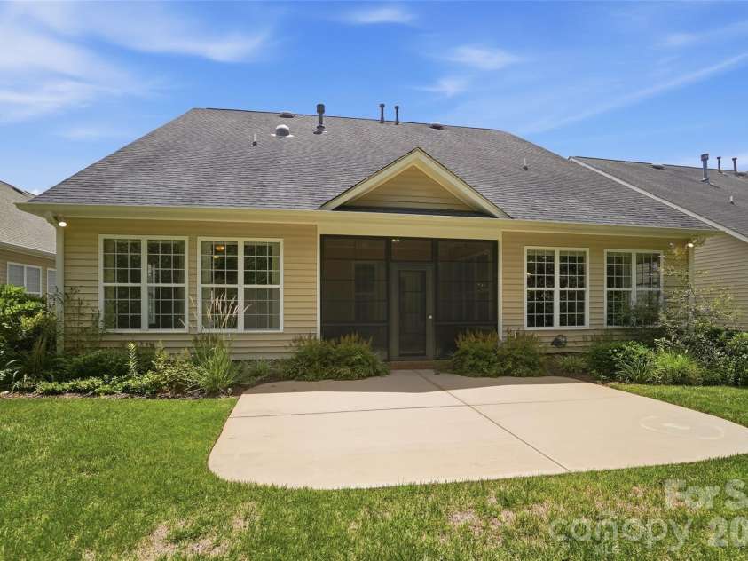 18421 Neville Avenue, Cornelius, NC 28031.  MLS# CAR4413626, YatesRealty ID 24481. 
