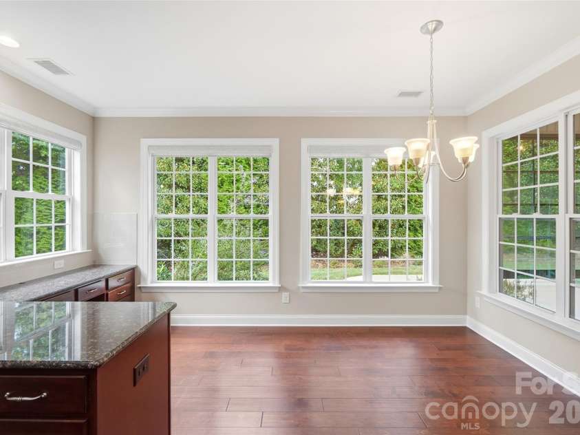 18421 Neville Avenue, Cornelius, NC 28031.  MLS# CAR4413626, YatesRealty ID 24481. Breakfast Area