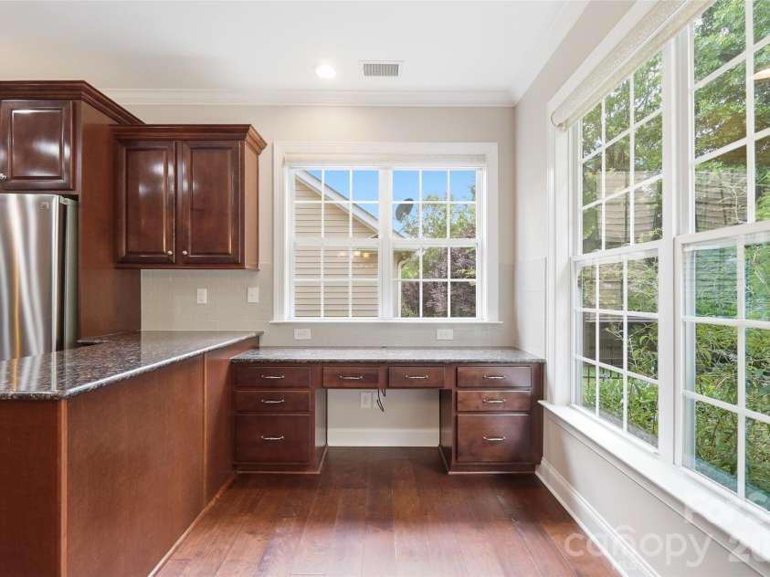 18421 Neville Avenue, Cornelius, NC 28031.  MLS# CAR4413626, YatesRealty ID 24481. Breakfast Area