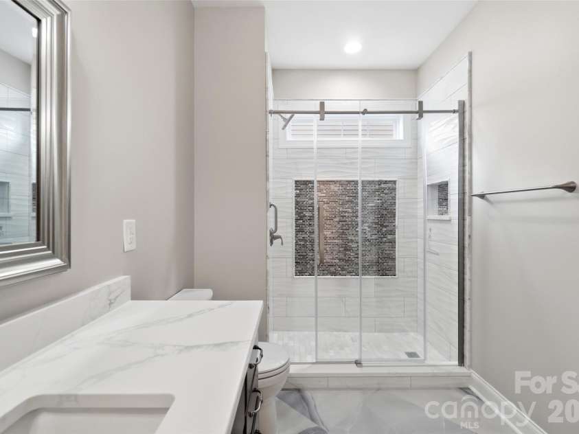 18421 Neville Avenue, Cornelius, NC 28031.  MLS# CAR4413626, YatesRealty ID 24481. Secondary Bath