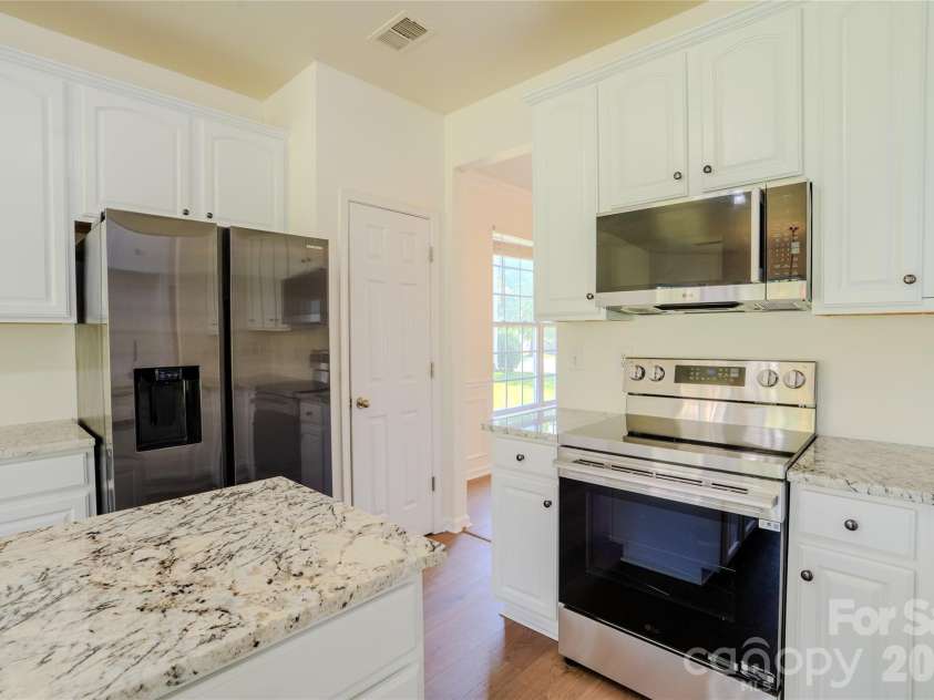 6002 Brook Valley Run, Monroe, NC 28110.  MLS# CAR4353854, YatesRealty ID 24482. 