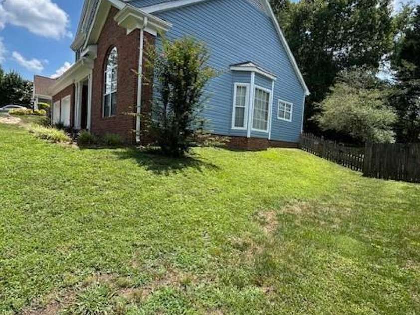 8901 Clifton Meadow Drive, Matthews, NC 28105.  MLS# CAR4266565, YatesRealty ID 24482. 