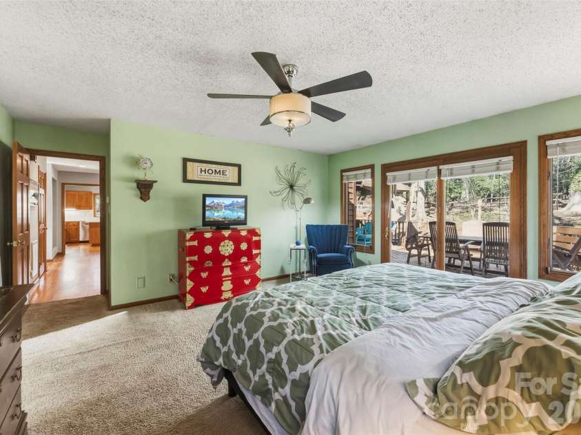 10 Thornwood Court, Lake Wylie, SC 29710.  MLS# CAR4354264, YatesRealty ID 24483. 