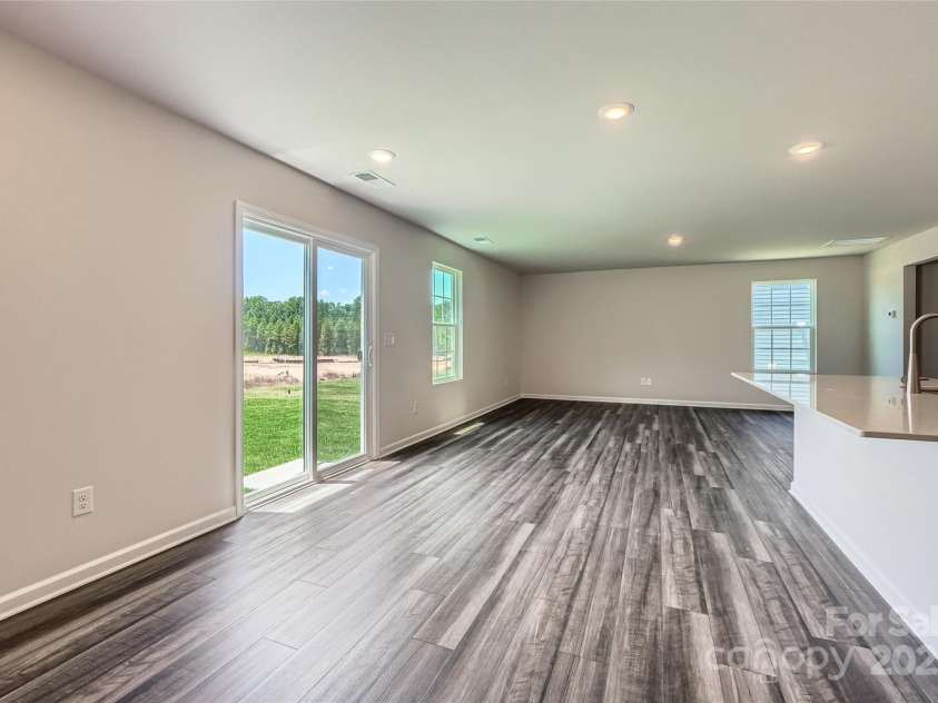 3208 Crawford Avenue, Gastonia, NC 28052.  MLS# CAR4279106, YatesRealty ID 24486. Great Room