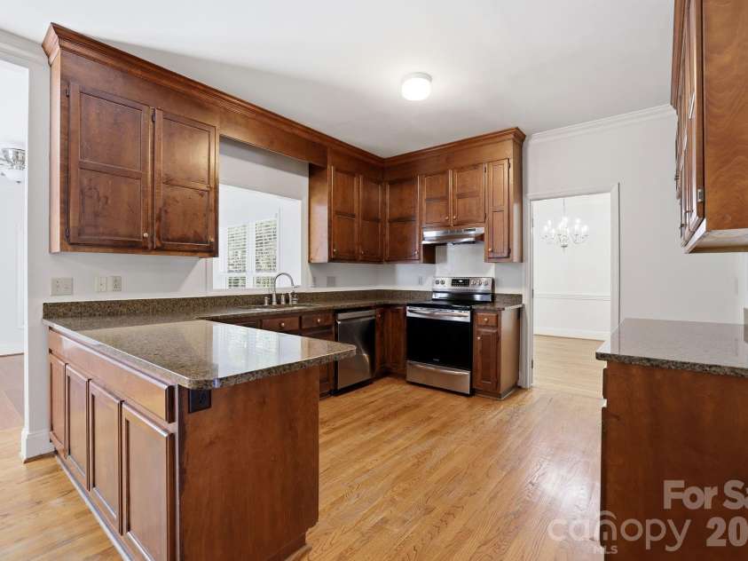 7000 Hollow Oak Drive, Mint Hill, NC 28227.  MLS# CAR4375373, YatesRealty ID 24487. 
