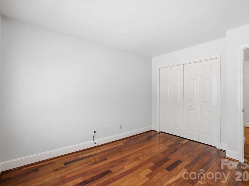 7000 Hollow Oak Drive, Mint Hill, NC 28227.  MLS# CAR4375373, YatesRealty ID 24487. 