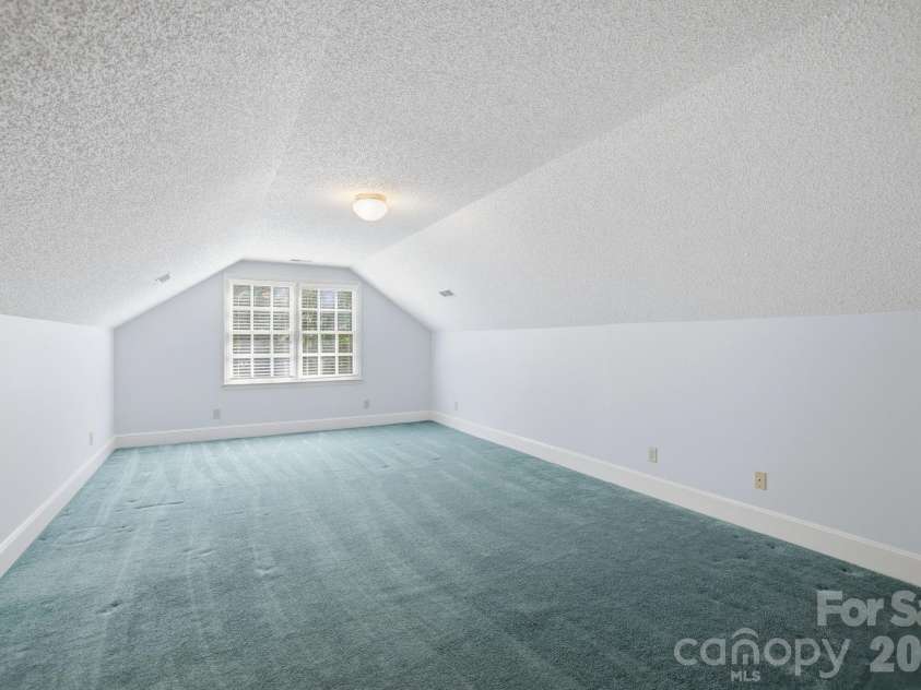 7000 Hollow Oak Drive, Mint Hill, NC 28227.  MLS# CAR4375373, YatesRealty ID 24487. 