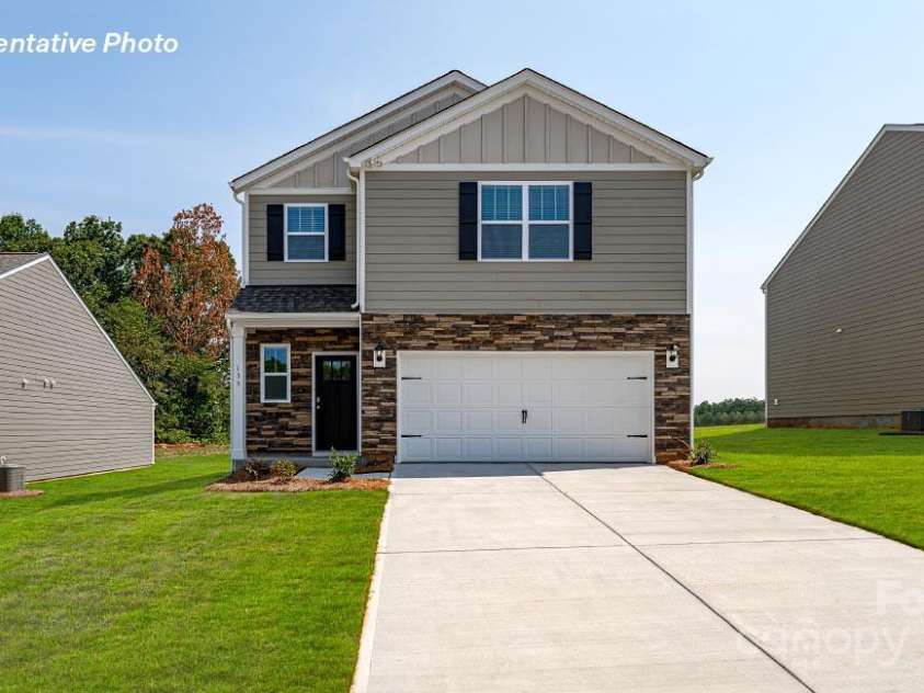 818 Candy Drive, Statesville, NC 28677.  MLS# CAR4279115, YatesRealty ID 24487. 