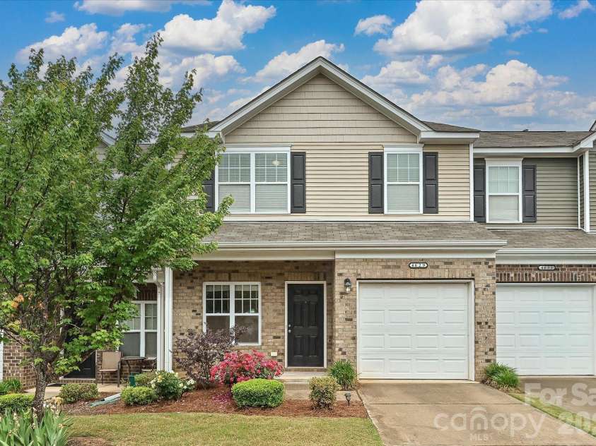 4629 Quinton Lane, Charlotte, NC 28269.  MLS# CAR4370168, YatesRealty ID 24488. 