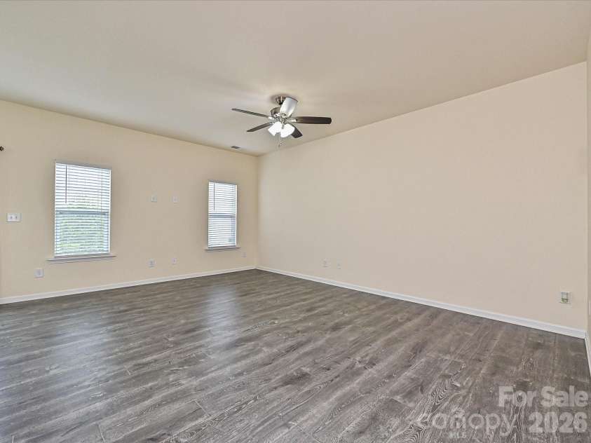 4629 Quinton Lane, Charlotte, NC 28269.  MLS# CAR4370168, YatesRealty ID 24488. 