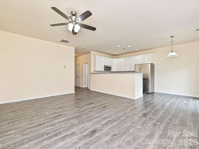 4629 Quinton Lane, Charlotte, NC 28269.  MLS# CAR4370168, YatesRealty ID 24488. 